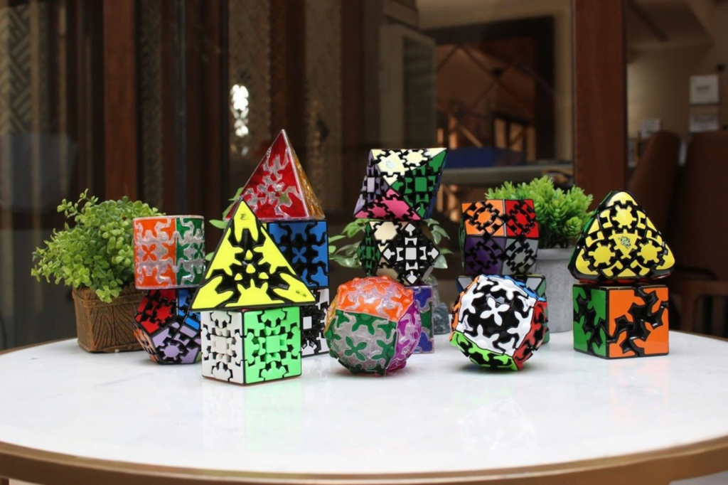 Rubik's Cube Puzzle Game