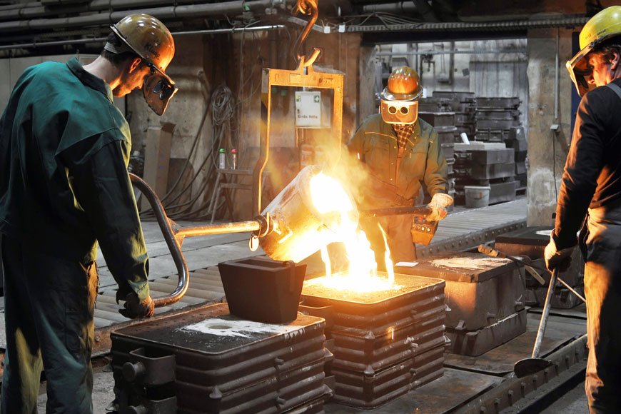 Why Global Industries Rely on Investment Casting Manufacturers for Complex Components